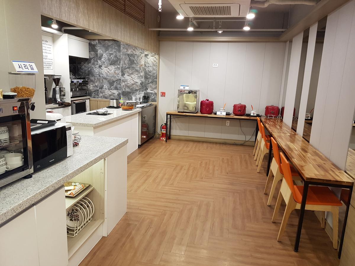 Gwangju Metropolitan City Hanam 1St Business Hotel מראה חיצוני תמונה